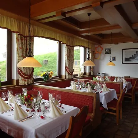 Aparthotel Hohe Bruecke Миттерзилль