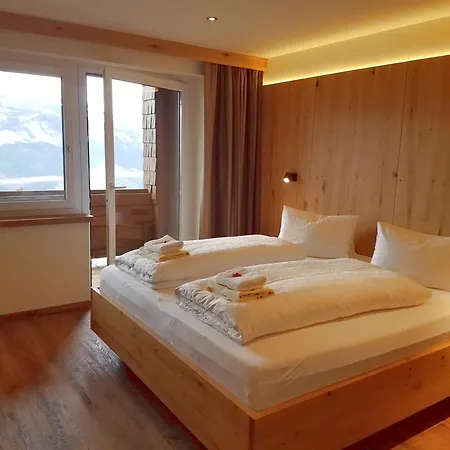 Aparthotel Hohe Bruecke Отель Миттерзилль