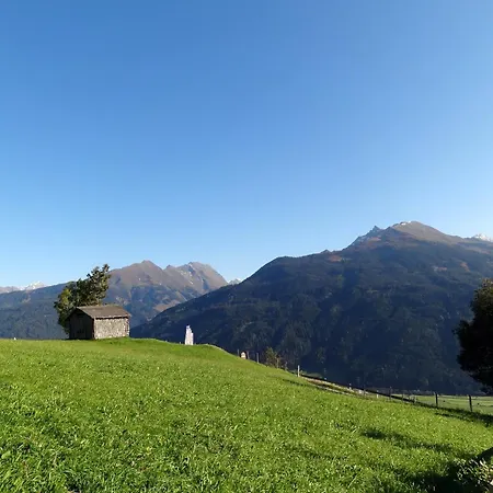 Hohe Bruecke 3*