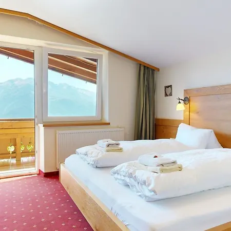 מלון Hohe Bruecke 3*