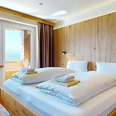 Hohe Bruecke Otel 3*