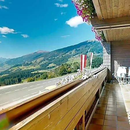 Hohe Bruecke Otel