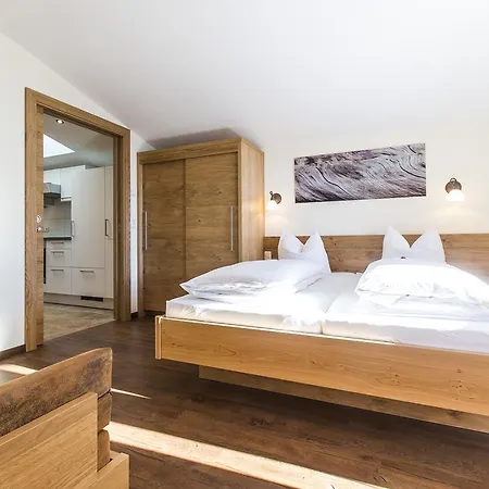 Отель Aparthotel Hohe Bruecke