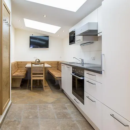 Aparthotel Hohe Bruecke Отель 3*