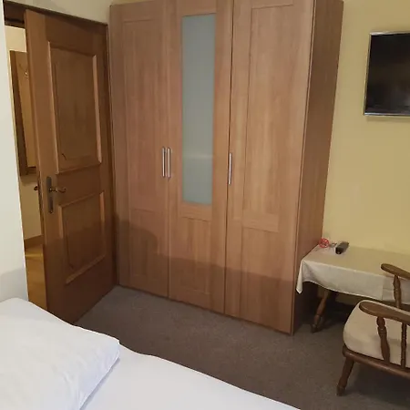 Aparthotel Hohe Bruecke 3*