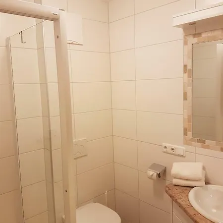 Aparthotel Hohe Bruecke 3*