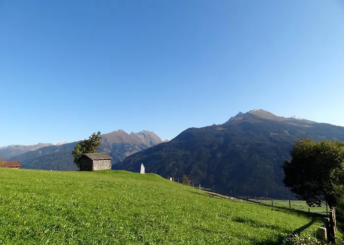 Hohe Bruecke 3*