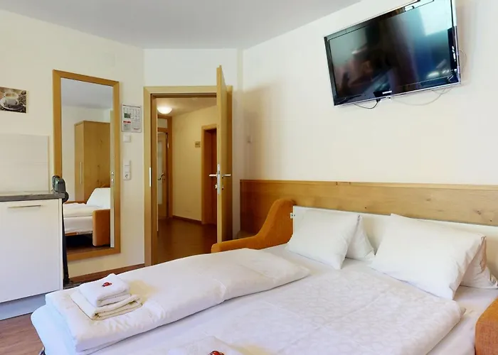 Aparthotel Hohe Bruecke 3*