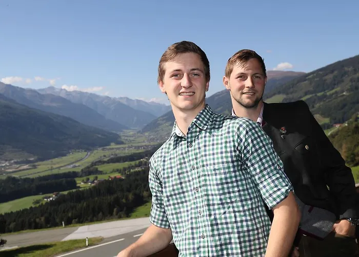 Hohe Bruecke Hotel 3*